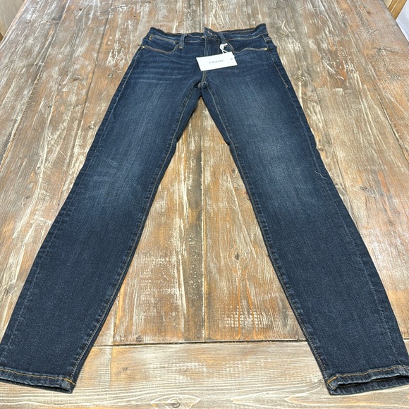 NEW WITH TAGS FRAME JEANS LE HIGH SKINNY SIZE 23